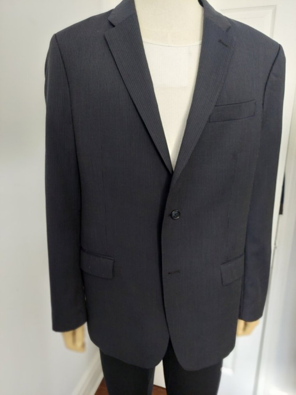 Calvin Klein Slim Fit Navy Blue Micro stripe Suit Blazer (42R) EUC - Picture 7 of 7